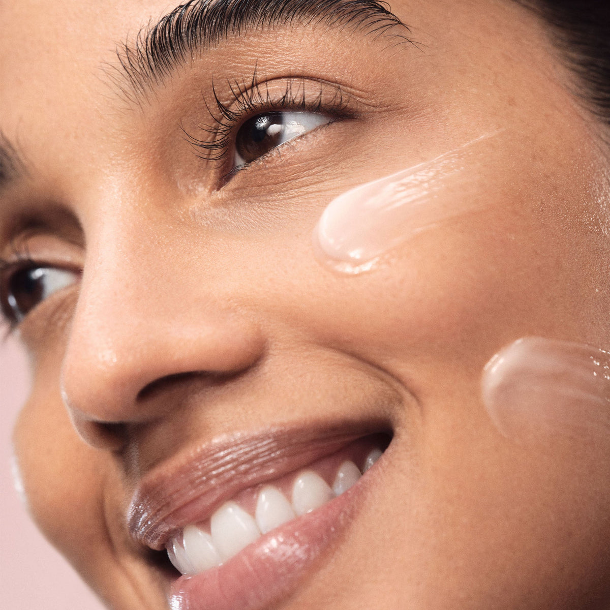 mini-cloud-dew-gel-cream-moisturizer-a6 2026-Cloud-Dew-2.jpg