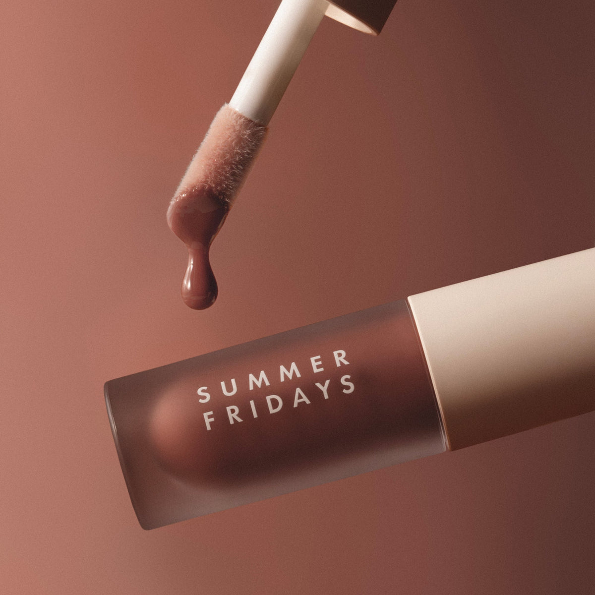 dream-lip-oil-warm-beige-e2 PDP_DLO-WarmBeige-1.jpg
